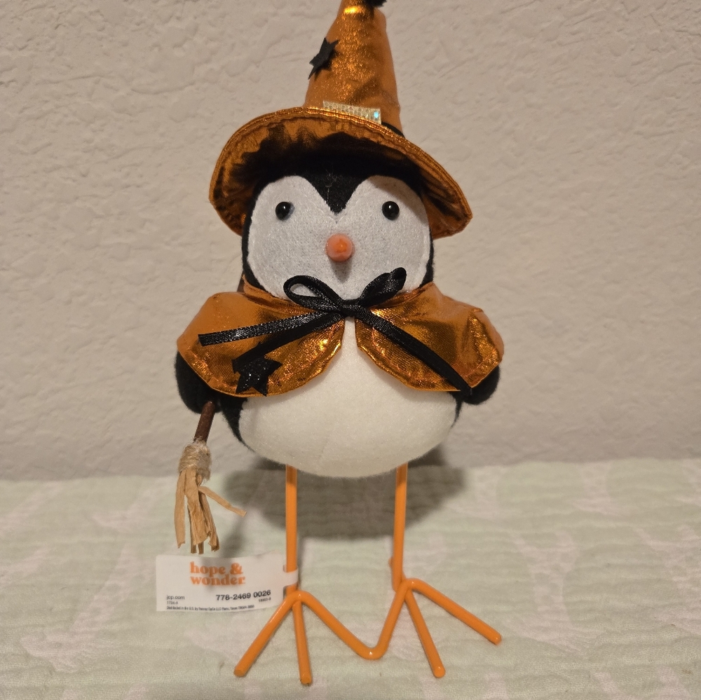 NEW Hope & Wonder Halloween Witch Bird Figure.